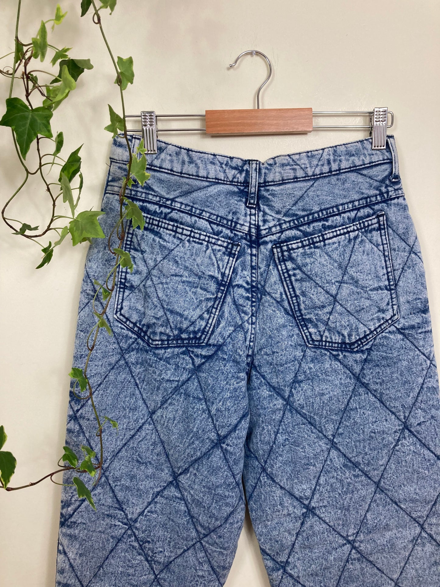 90s Mom Quilted Jeans