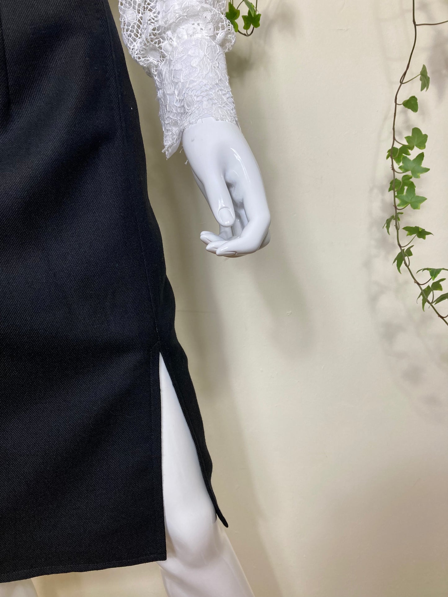 Gai Mattiolo Couture  Skirt Made in Itlay